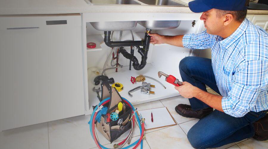 Expert burst pipe repair services in Coupland, TX